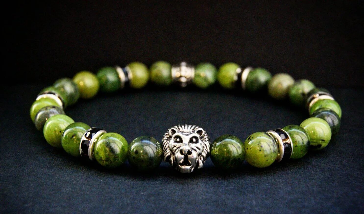 шамбала жадеит. мужской браслет из нефрита. мужской браслет из нефрита. браслет из хотанского нефрита. китайский нефритовый браслет.
