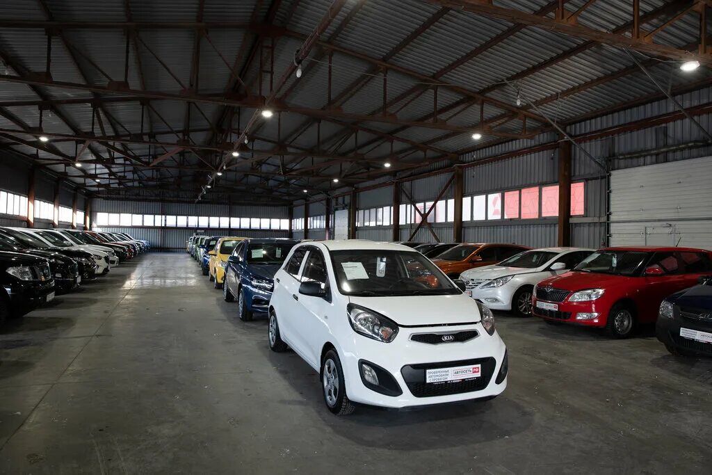 амк автосеть рф. екатеринбург базовый переулок машины. автосалоны екатеринбурга. автосеть рф амк екатеринбург. базовая 38 екатеринбург автосалон.