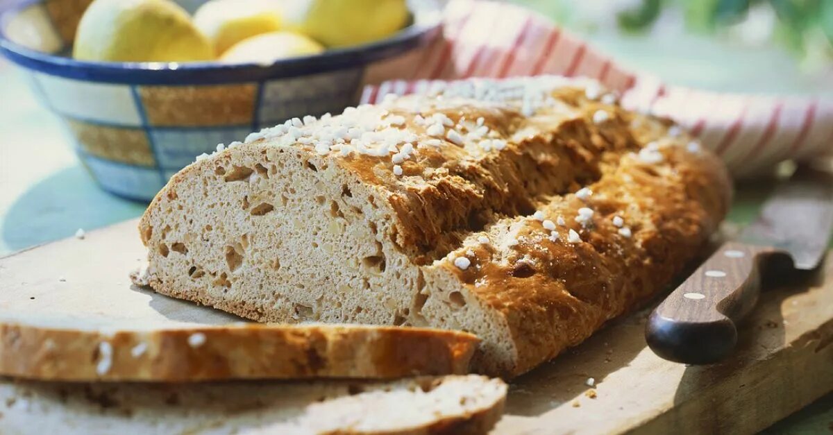 хлеб тыквенно яблочный. хлеб и яблоки. яблочный хлеб. хлеб и яблоки. хлебцы с яблоком.