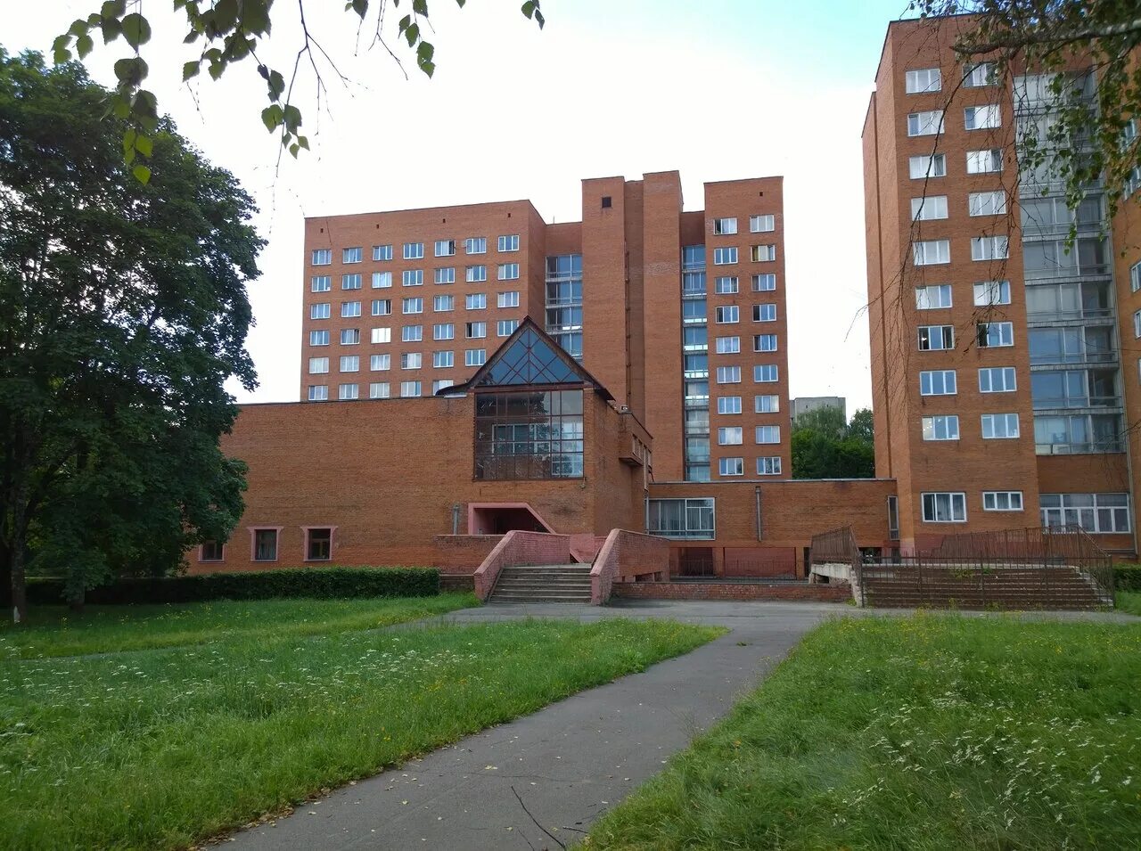 усадьба а. культурный центр ученых. черноголовка московская область. центральный дом ученых ран пречистенка. дом ученых в москве концертный зал.