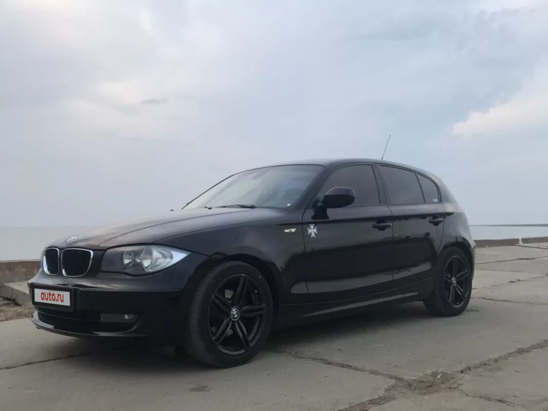 Черная 1 ру. BMW 116i черная. BMW 1 e87 черная. BMW e81 116i. Черная BMW 116.