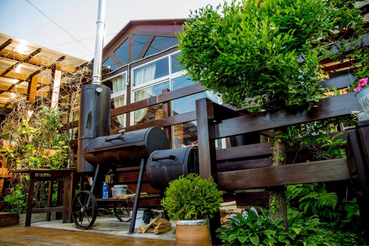 Веранда владивосток. Веранда владивосток на седанке. Кафе терраса владивосток. Веранда эдвин владивосток. Летняя терраса.