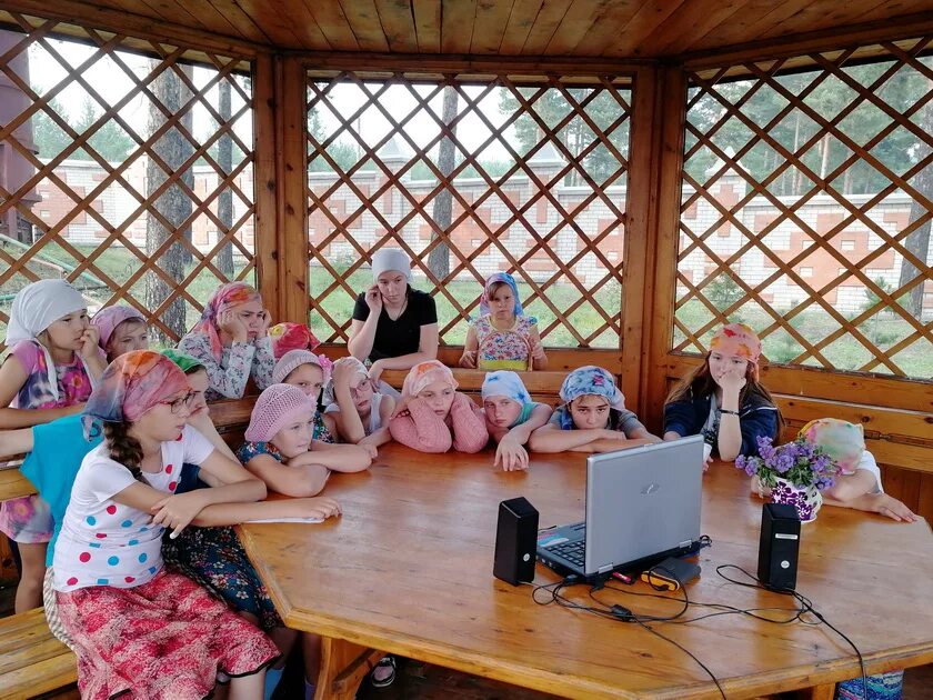 Пронский монастырь лагерь святогорье. Православный лагерь для детей. Православный летний лагерь. Православный лагерь костомаров. Христианский лагерь покров.