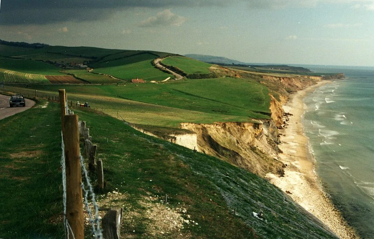 Island of wight. Остров уайт великобритания. эппли-тауэр райд, остров уайт. isle of wight. остров уайт великобритания фото.