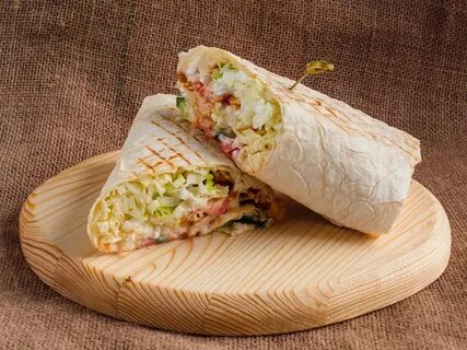 Шаурма с капустой и огурцами