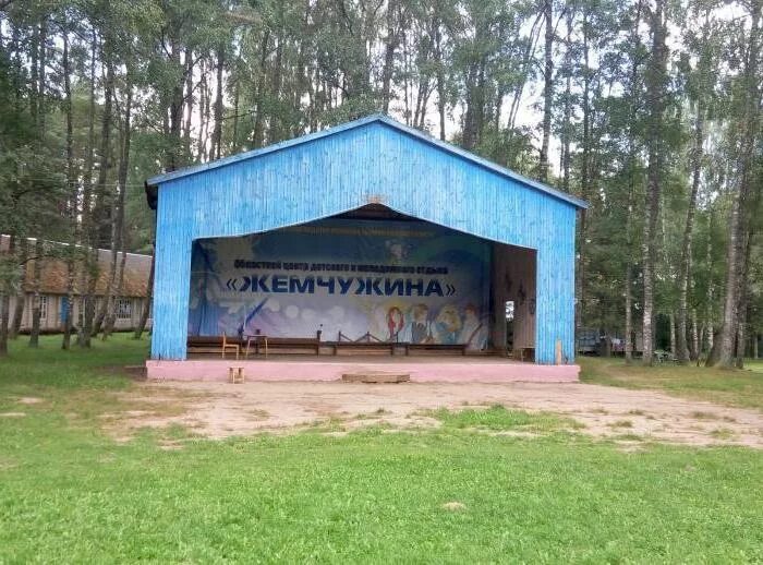 Турбаза виштынец калининградская. Виштынецкое озеро калининградская область турбазы. озеро виштынец калининградская область лагерь. лагерь жемчужина виштынец.