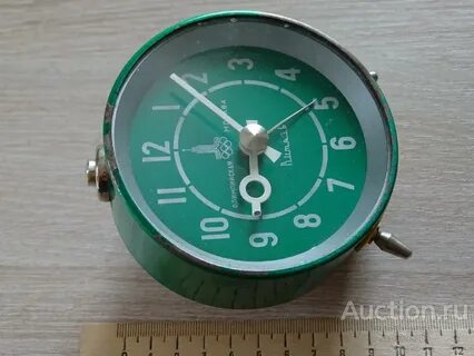 Часы витязь