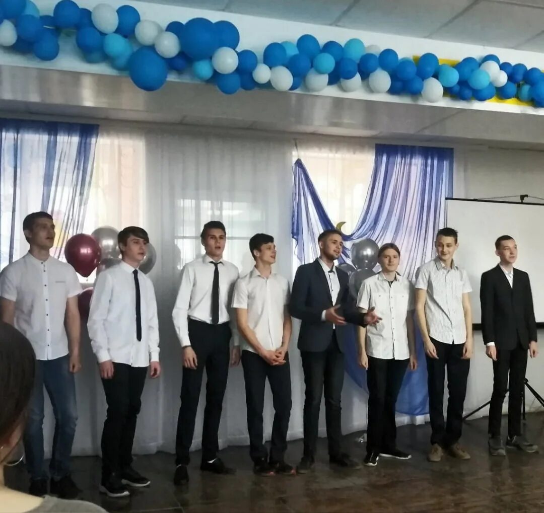 Фроловский промышленно-экономический техникум. Котельниковский колледж волгоградская область. Урюпинский агропромышленный техникум. Фролово колледж. Колледж бизнеса фролово.