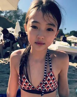 Ella G. 🦋 は Instagram を 利 用 し て い ま す:"Work ➡ Beach 🏝 ➡ Repeat"...