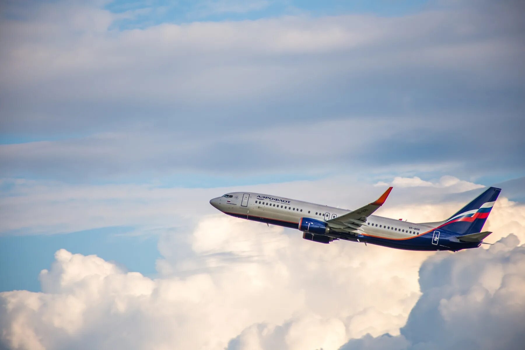 Aeroflot plane. А330 Аэрофлот Иран. A321neo Аэрофлот. Боинг 787 Аэрофлот. Самолёт Аэрофлот а320 в небе.