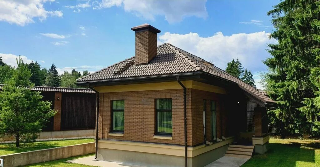 Березки дачные солнечногорск. Коттедж 110 кв м. Берёзки дачные солнечногорский район. Дом в районе солнечногорска. Кирпичный дом в солнечногорске.