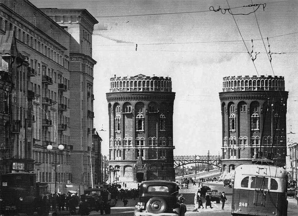 Крестовские водонапорные башни. Крестовские водонапорные башни в Москве. Крестовские водонапорные башни Мытищинского водопровода. Крестовские водонапорные башни 1913.