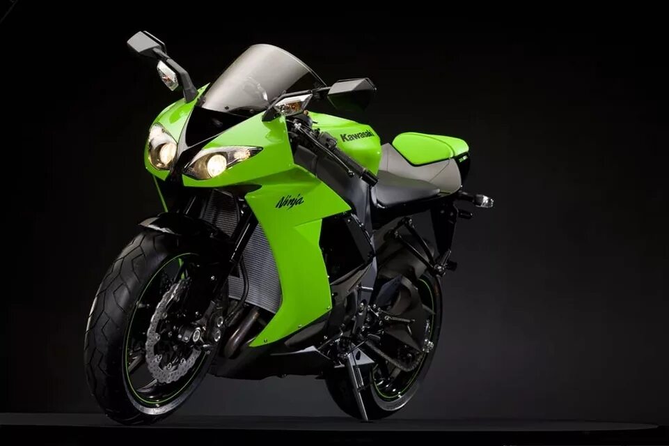 Kawasaki 2009 года. Kawasaki ninja zx-6r. Кавасаки ninja 250r. Kawasaki 2009 года. Кавасаки ниндзя er 6f.
