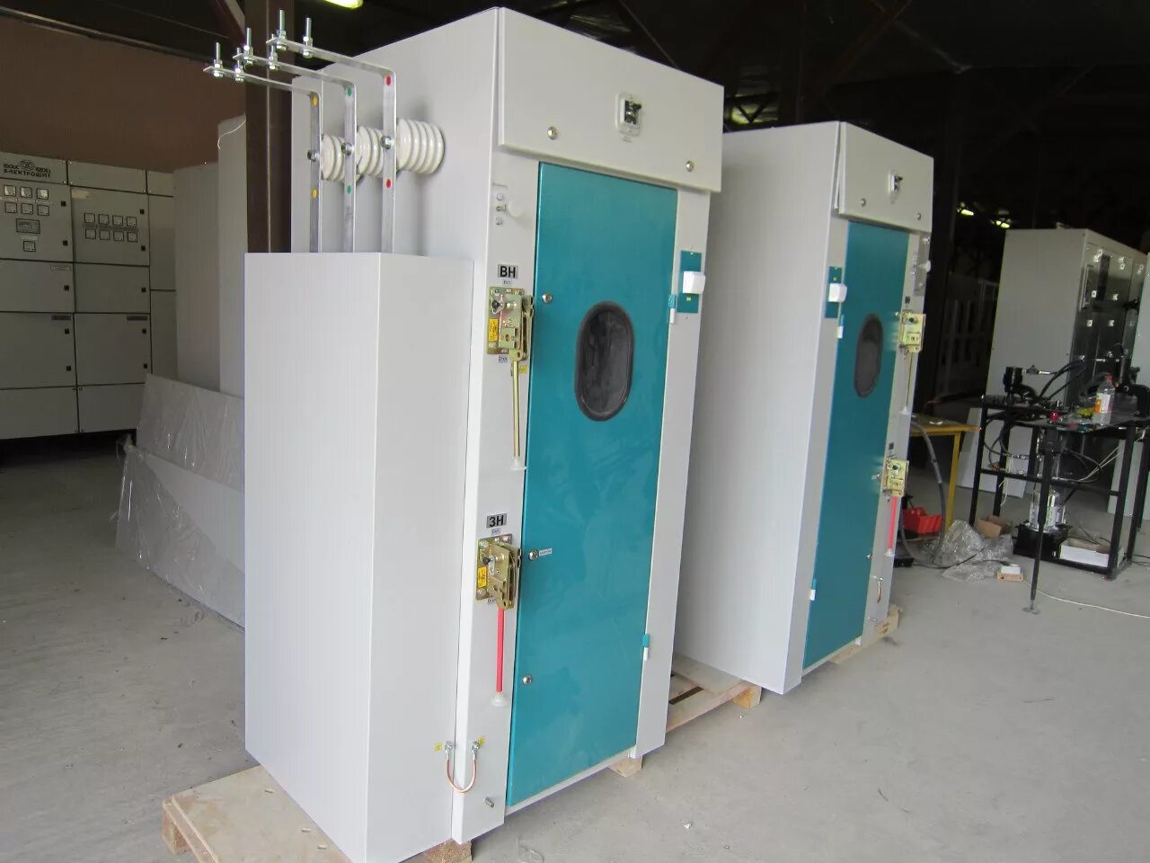 Шкаф высоковольтный вводной швв-10кв. Швв 2у3 шкаф. Швв. Швв. Шкаф высоковольтного ввода ксо-306.