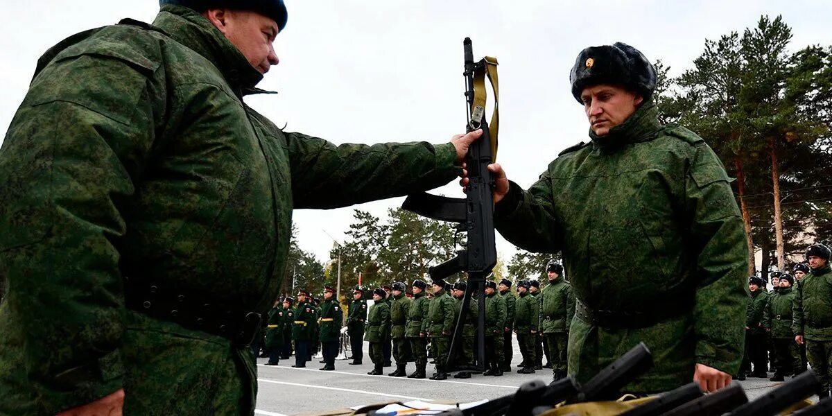 Мобилизация ротация мобилизованных. Российский солдат. мобилизация в феврале 2025.