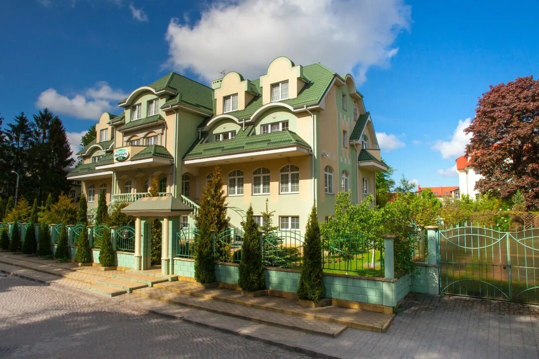 Обертайх гостиница калининград. Отель обертайх люкс в калининграде. Обертайх люкс. • отель «обертайх люкс». Обертайх люкс.