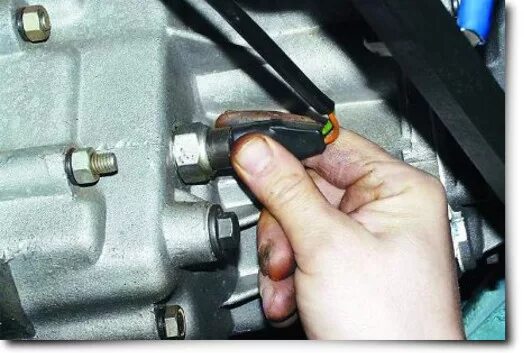 Провод датчика заднего хода 2112. Не горит лампа заднего хода ваз 2110. Выключатель фонарей заднего хода 2114. Лампа заднего хода ваз 2110. Не горит задний ход на ваз 2110.