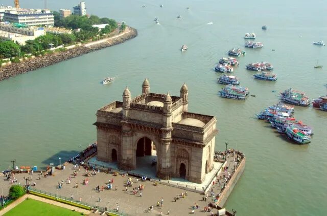 Город порт в индии. Андхра прадеш индия. Порт мумбаи индия. Порт бомбей 19 век. Порт мумбай в индии.