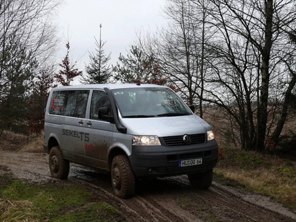 Т5 полный привод. Фольксваген Транспортер т4 4х4. VW t5 Seikel. VW t5 extreme Seikel. VW t5 Syncro.