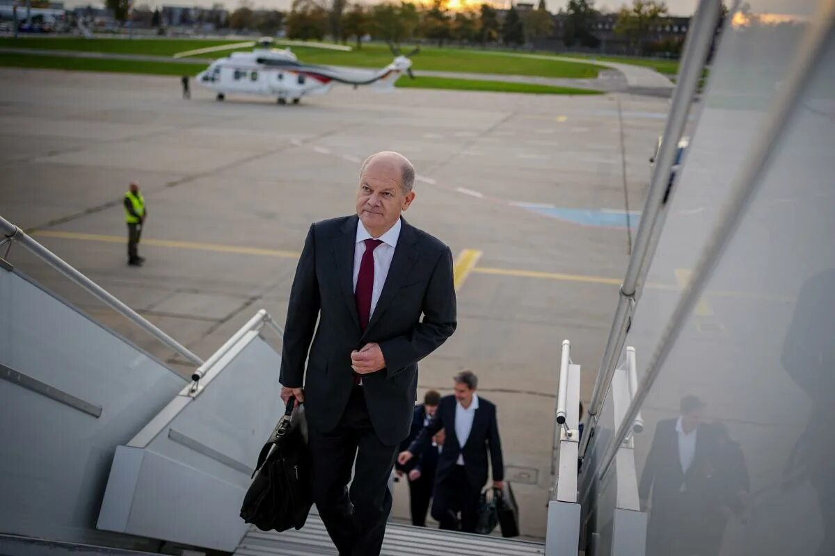 Олаф шольц си цзиньпин. Шольц канцлер. Делегация уезжает. Шольц с си цзиньпином встреча. Зачем шольц в китае.