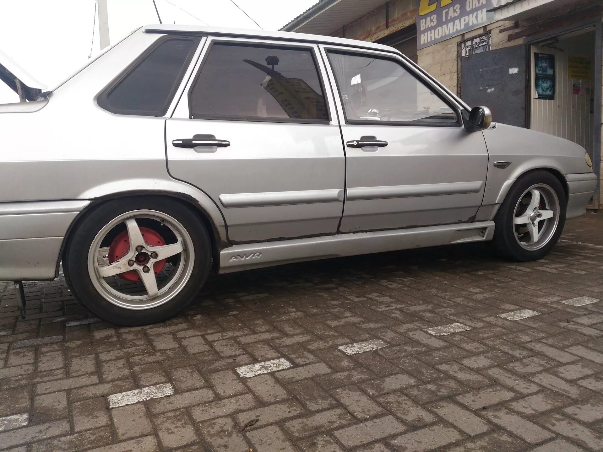 Смк авиатехнология r16. Ваз 2114 на дисках r16. Ваз 2115 r15. 21 р 15. Ваз 2115 черная колеса r13.