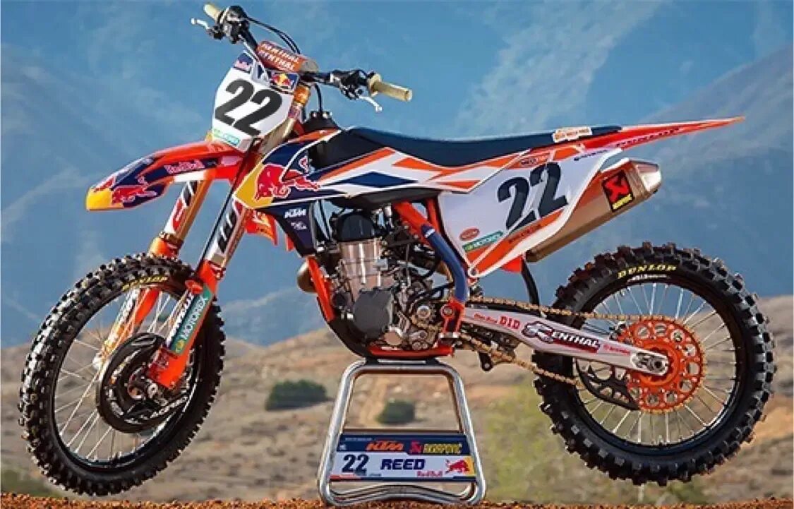 Аренда кроссовых мотоциклов. Red bull KTM кросс. Кроссовый мотоцикл КТМ 450. КТМ 450 кубов ред Булл. Мотоцикл ред Булл кросс.