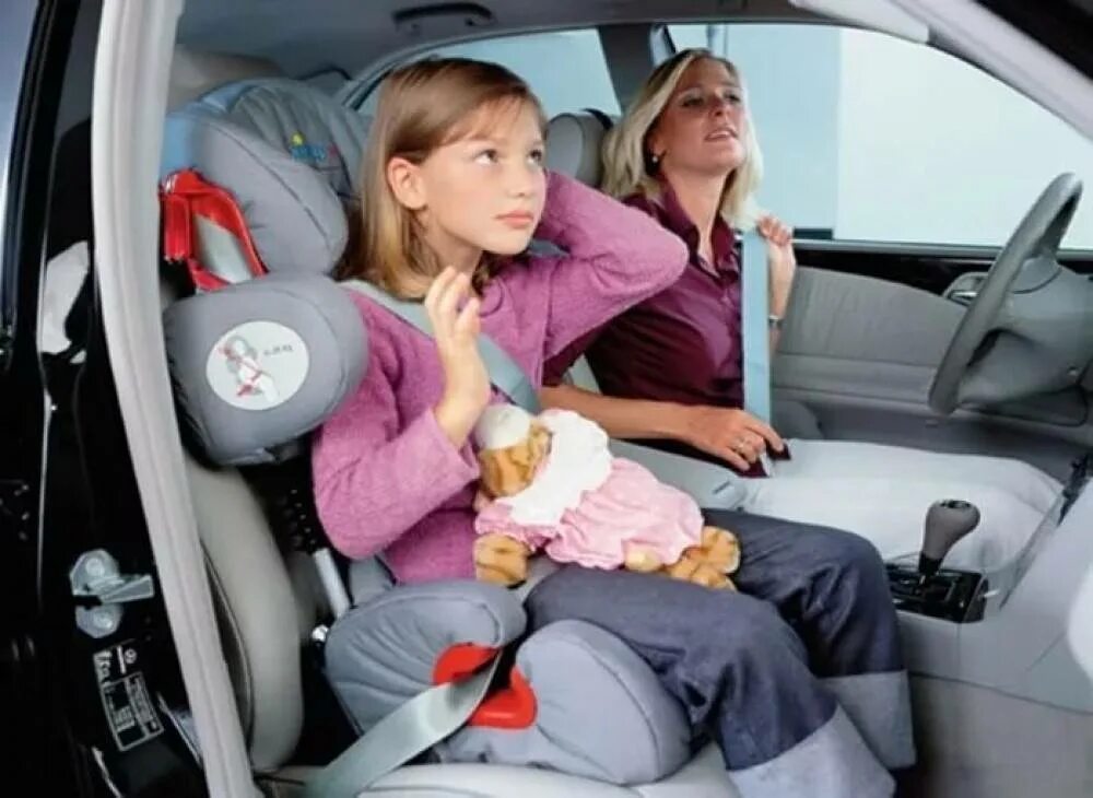 Когда ребенку можно на переднее сиденье
