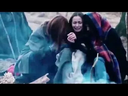 Колет плачет