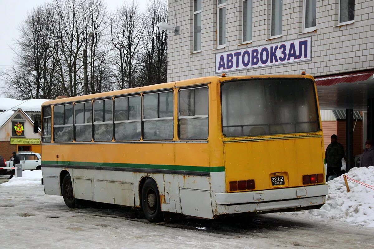 Автовокзал Киров Калужская область. Автоколонна Киров Калужская область. Икарус 260.32. Автоколонна 1655 Киров Калужская область.