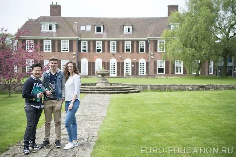 While cambridge. Cambridge school англия. группа кембридж. bell школа англия. школа кембридж.