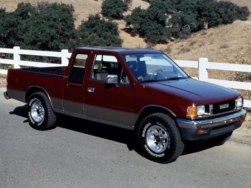 Исудзу пикап. Исузу TF pikap. Isuzu Pickup 1988. Исузу Трупер пикап. Isuzu Pickup 4x4.