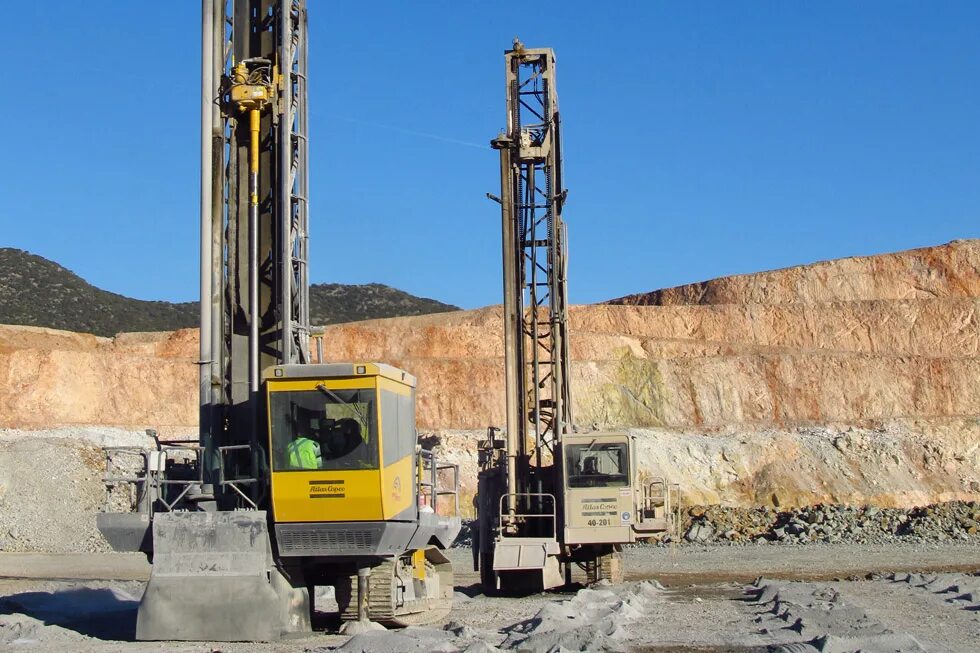 Буровой станок атлас копко дмл 1200. Буровой станок dml lp. Буровой станок дмл атлас копко. Dml. Dml.