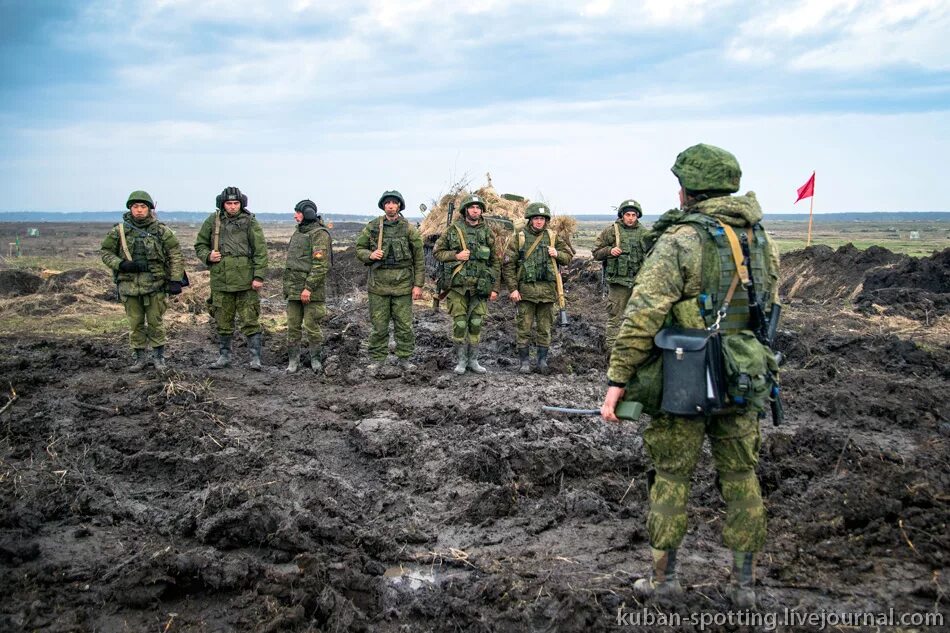 Стратегические учения запад 2021. Учения запад 2021 мулино. Учение полигон. Учение полигон. Восток 2018 военные учения перегруппировка.