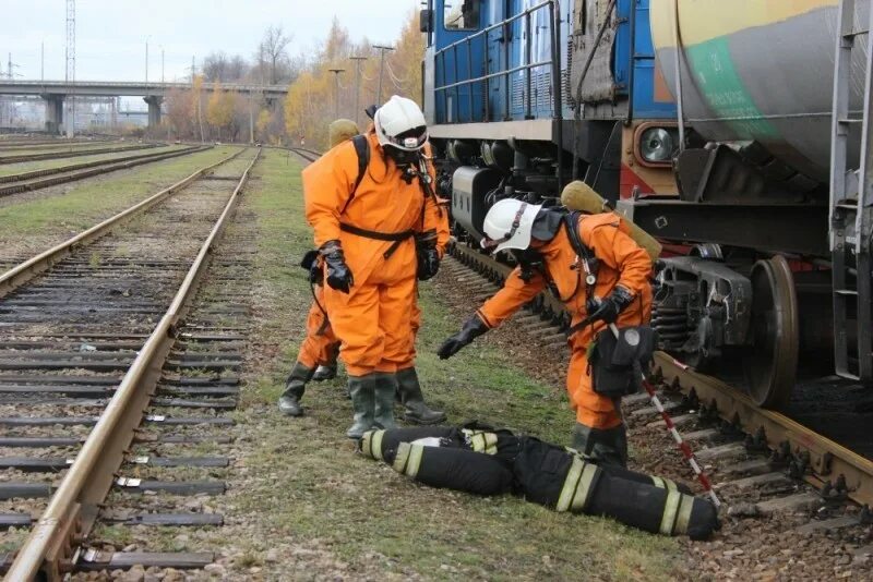 Станция Промгипсовая. Станция анилиновая Новомосковск. Промгипсовая ЖД станция. Тра станции Промгипсовая. Железная дорога открылась