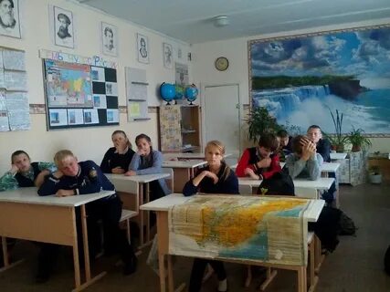 Директору приморском школы