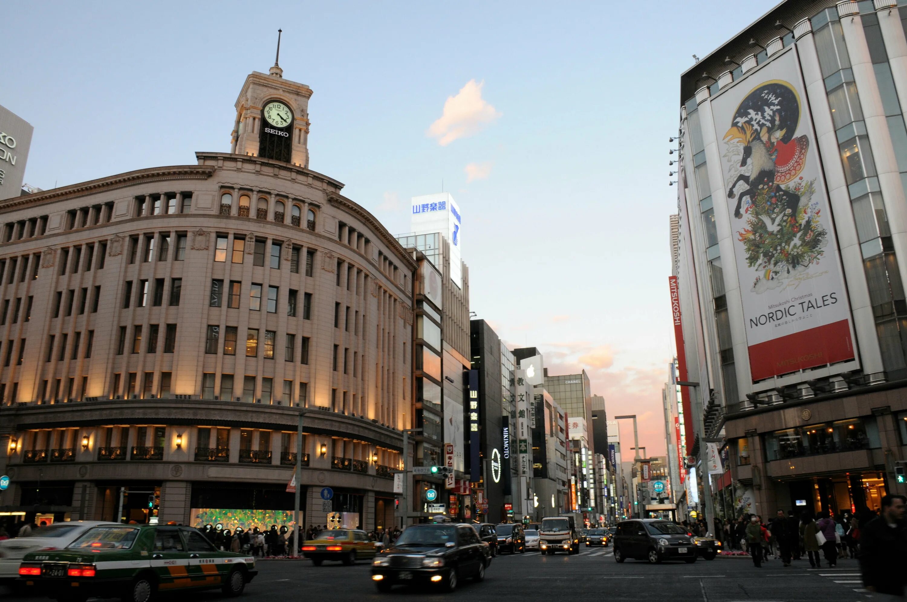 Ginza tokyo. Район Гинза в Токио. Улица Гинза в Токио. Япония район Гинза. Квартал Гиндза в Токио.