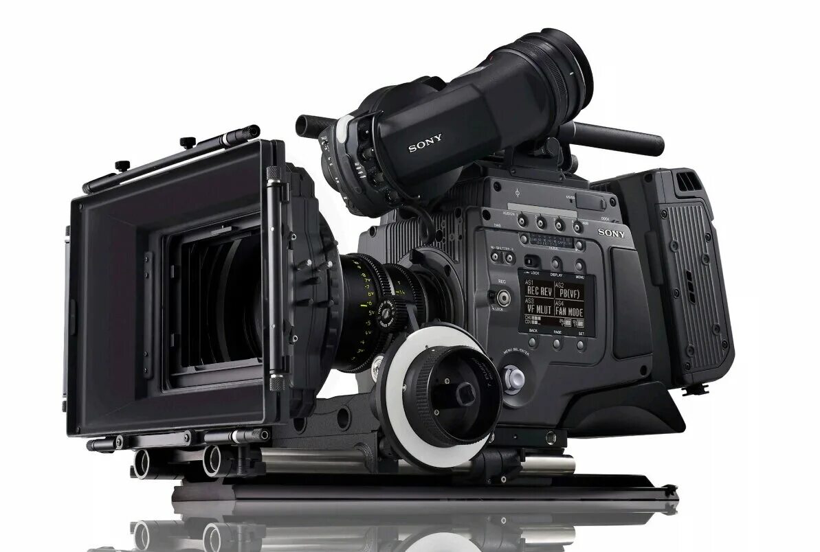 Видеоаппаратура для съёмки. Кинопроектор русь-340. Оператор с камерой. Яворский кинотехник. Камера red digital cinema.