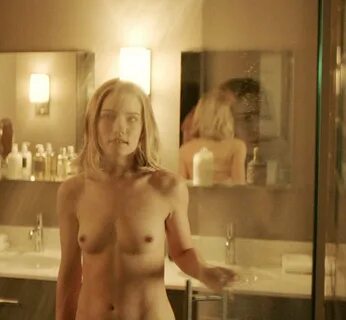 Willa Fitzgerald Topless.