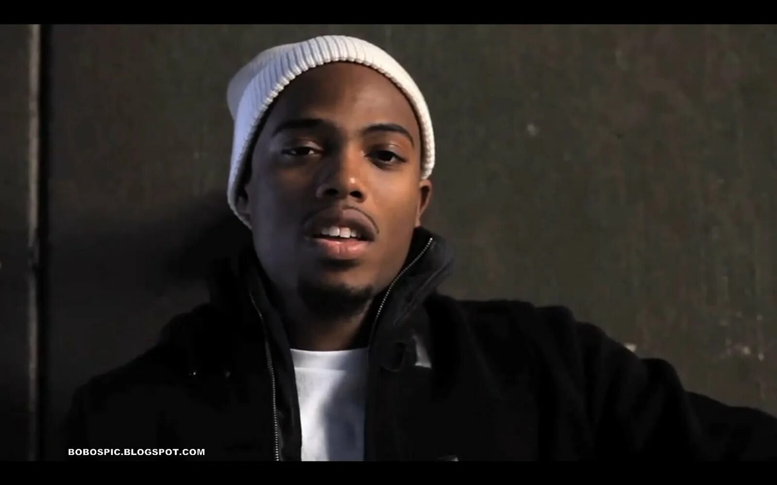 Don't let me fall. Let me fall. Let me love. Fell in love. Let me fall.