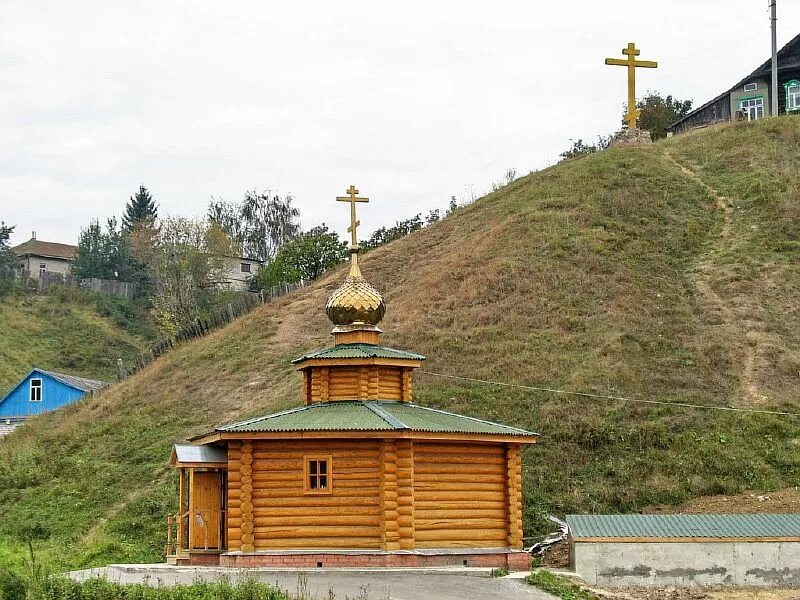 Лазарево хабаровский край. Муром с Карачарово источник Ильи Муромца. Муром купель Ильи Муромца. Часовня Ильи Муромца в Карачарово. Муром Святой источник Ильи Муромца.