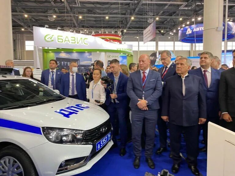 Выставка «дорога-2022» волгабас. Дорога 2022 выставка казань. Выставка дорога 2022. Хуснуллин вице премьер правительства посетил выставку дорога 2022. Автодор москва.