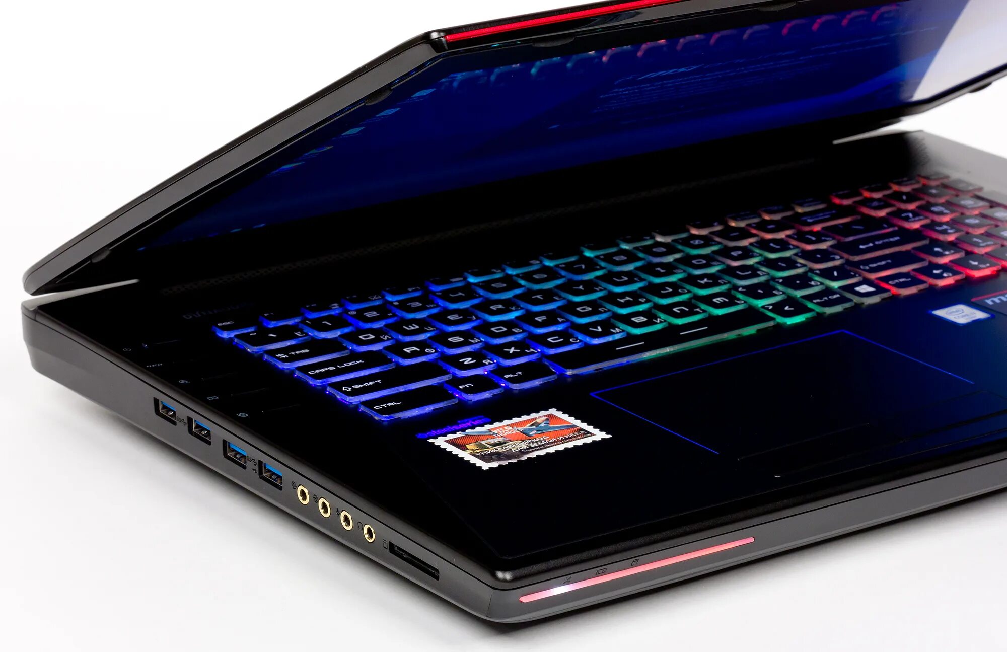 MSI gt72 Dominator. MSI Dominator Pro g. Подсветка на ноутбуке MSI. Gt72s 6qe Dominator Pro g. Какой производитель ноутбуков лучше