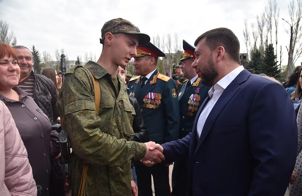 Призывники ДНР. Призывник присяга. Присяга ДНР 2021. Новобранцы Донбасса.