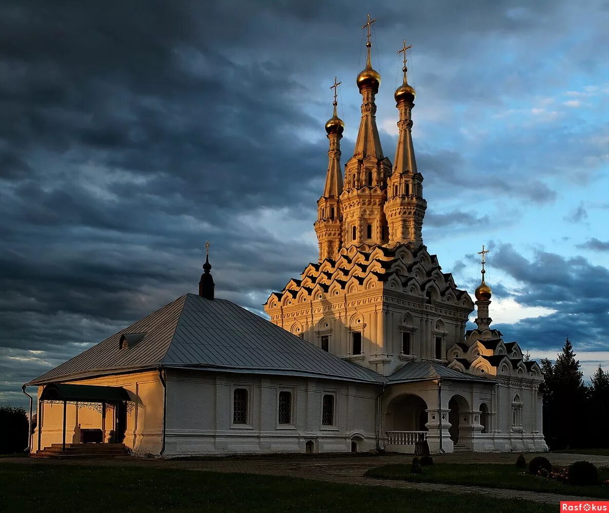 церковь одигитрии на печерском подворье. церковь иконы божией матери одигитрия вязьма. церковь богоматери одигитрии вязьма. храм иконы одигитрия. вяземский иоанно-предтеченский монастырь смоленская область.