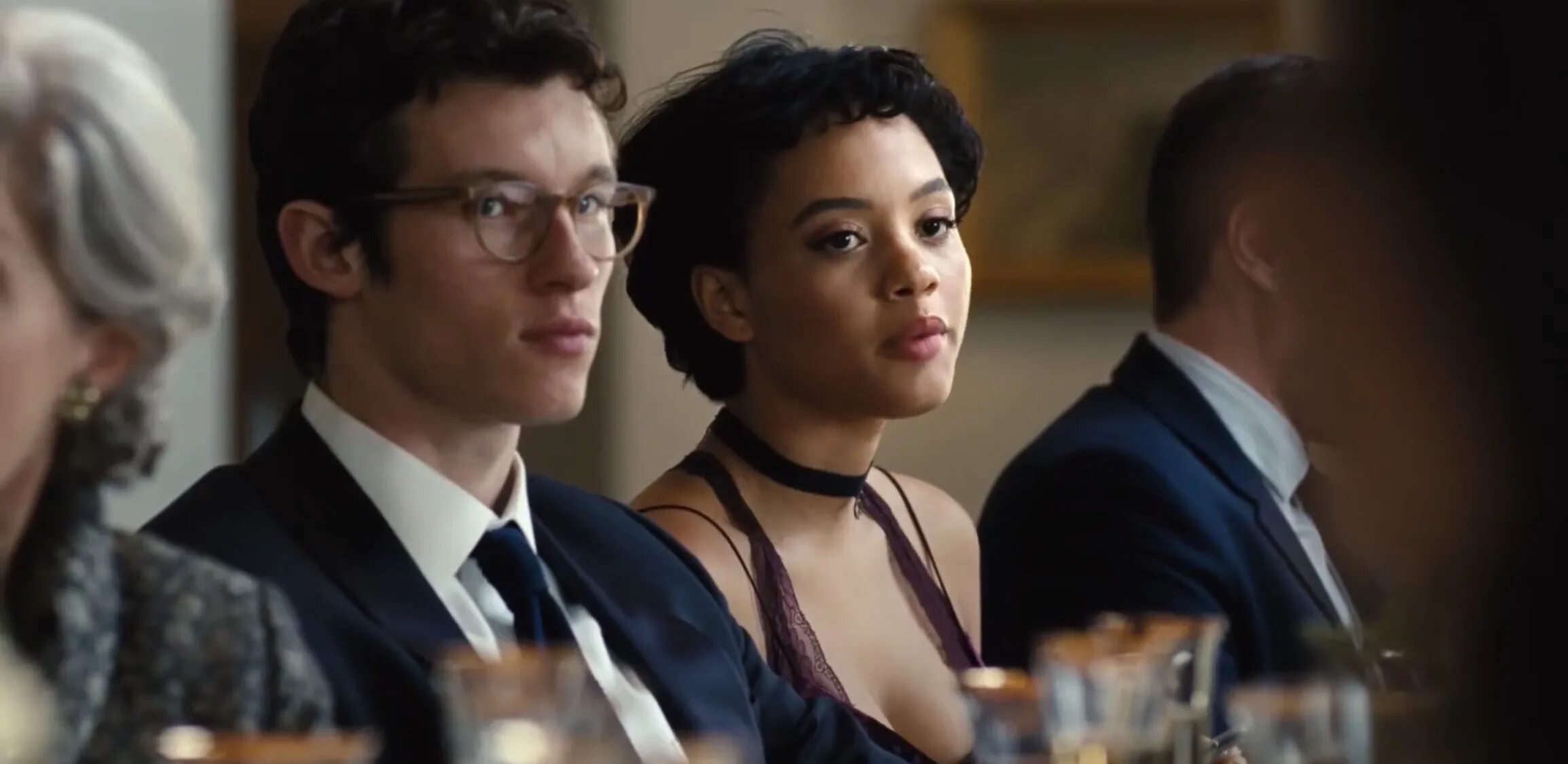 Тейлор лотнер и лили коллинз в фильме. Единственный иностранный. Французская дивизия сс шарлемань. Дивизия шарлемань под москвой. Единственный иностранный.