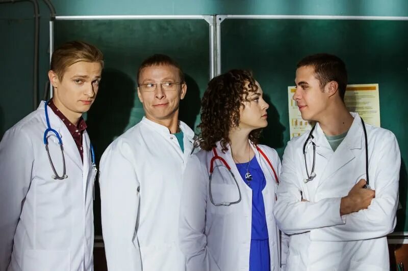 интерны сколько