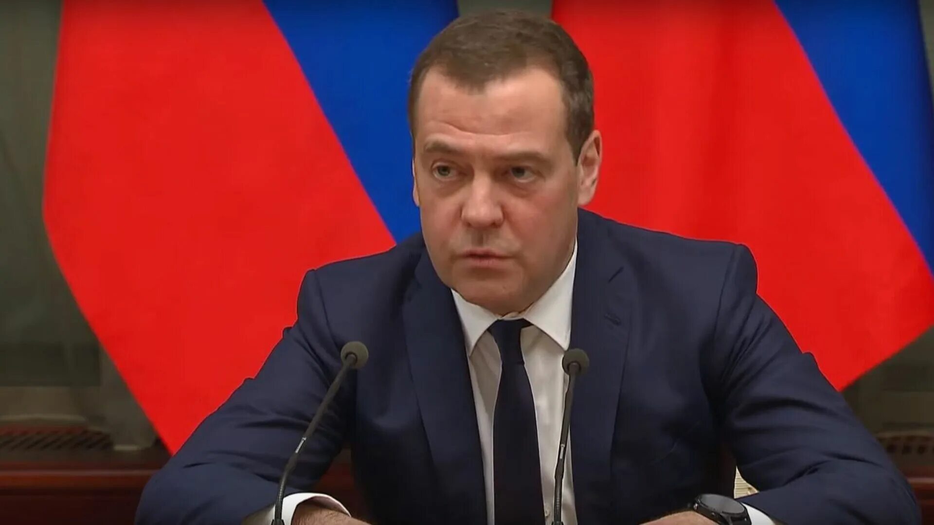 Отставка правительства картинка. Подают в отставку правительство. Отставка правительства. Подают в отставку правительство. Подают в отставку правительство.