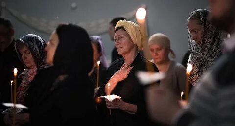 Какие слова говорят при соборовании хором прихожане