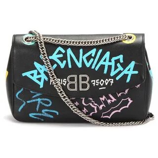 Balenciaga graffiti