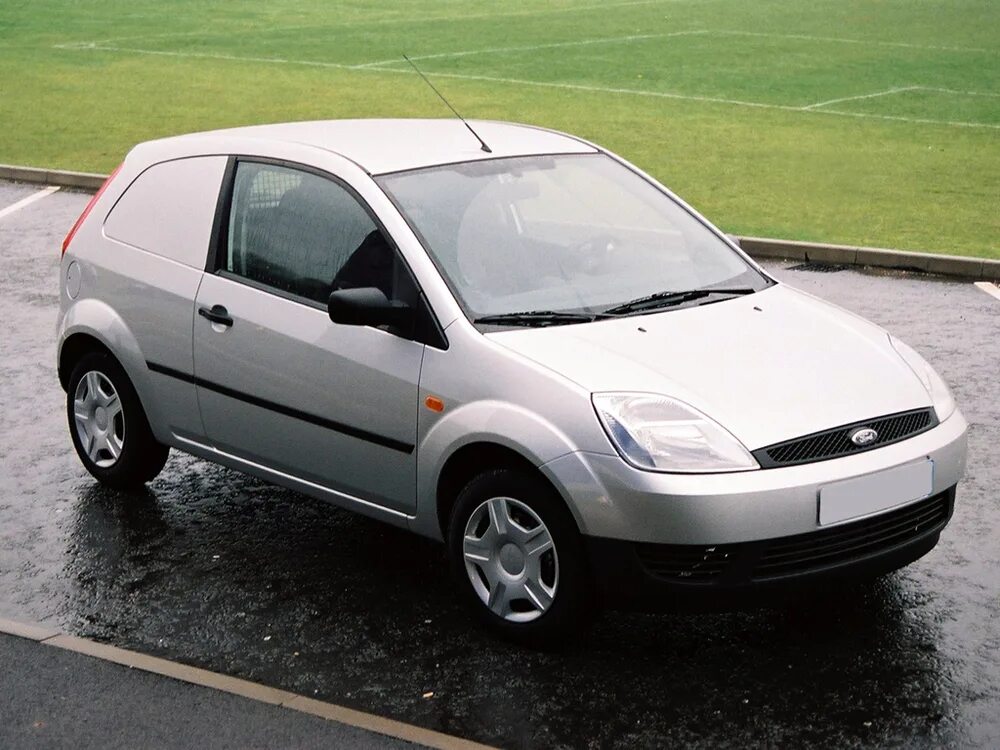 5 поколение фиесты. 5 поколение фиесты. Ford fiesta 5. Форд фиеста 2007 1. Форд фиеста 1 поколения.